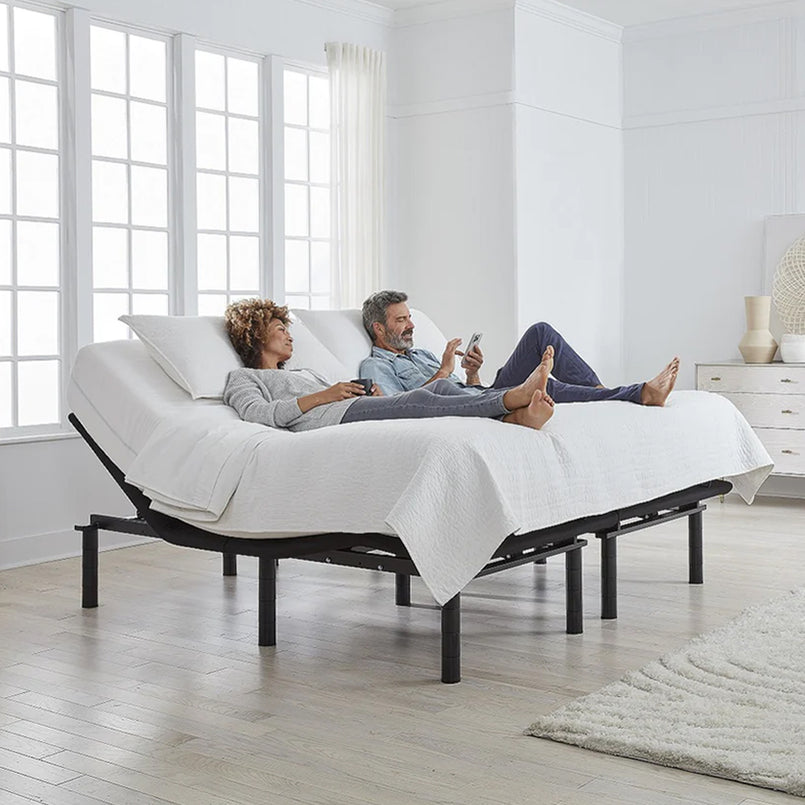 Describes the appearance of the image